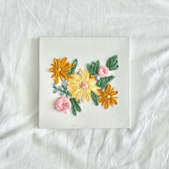 Small Handmade Embroidered Canvas with Flowers - Picture 1 of 1